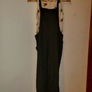 Sunflower overall outfit